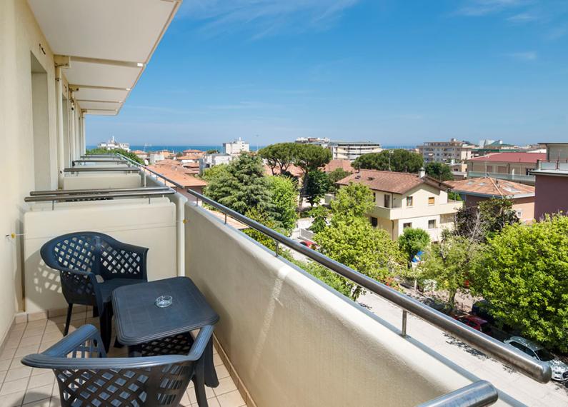 hotellequerce it hotel-a-senigallia-3-stelle-camera-superior 012